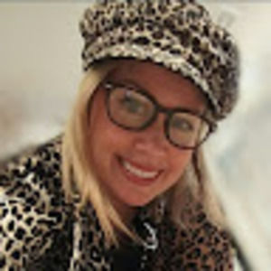 Meet your Posher, Hamburger_pillow